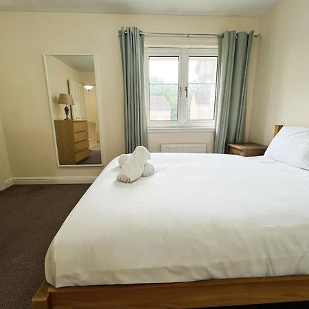 Glasgow Central - Entire House - Free Parking , Free Super Fast Wifi , Private Garden & Parking Security المظهر الخارجي الصورة