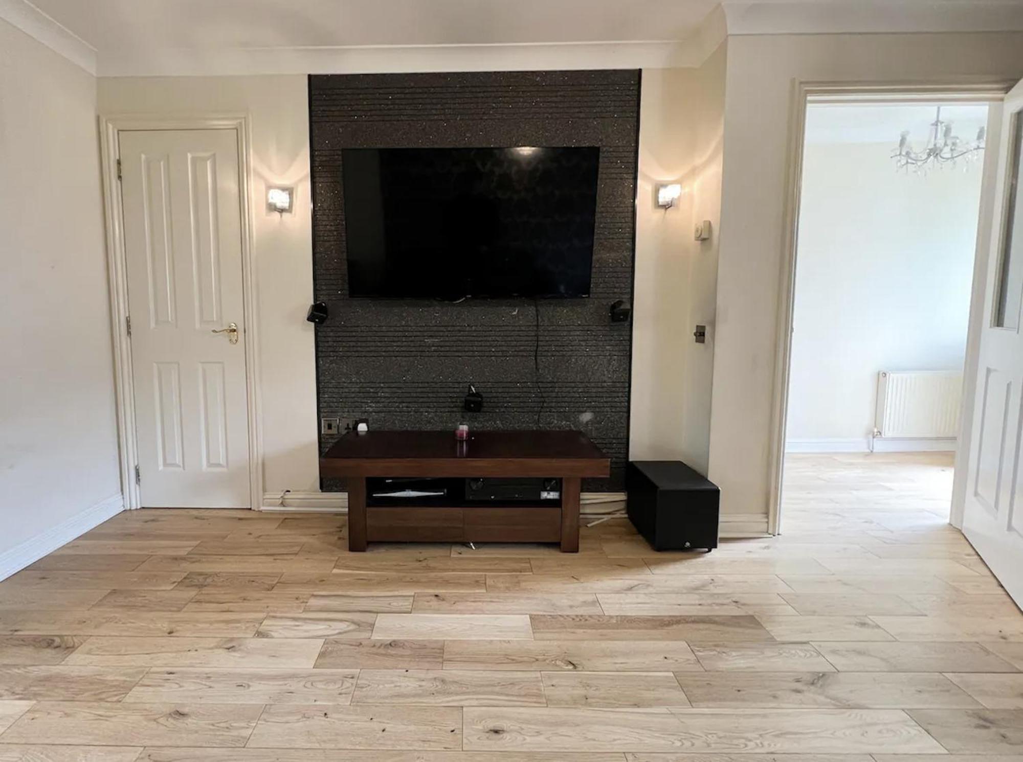 Glasgow Central - Entire House - Free Parking , Free Super Fast Wifi , Private Garden & Parking Security المظهر الخارجي الصورة