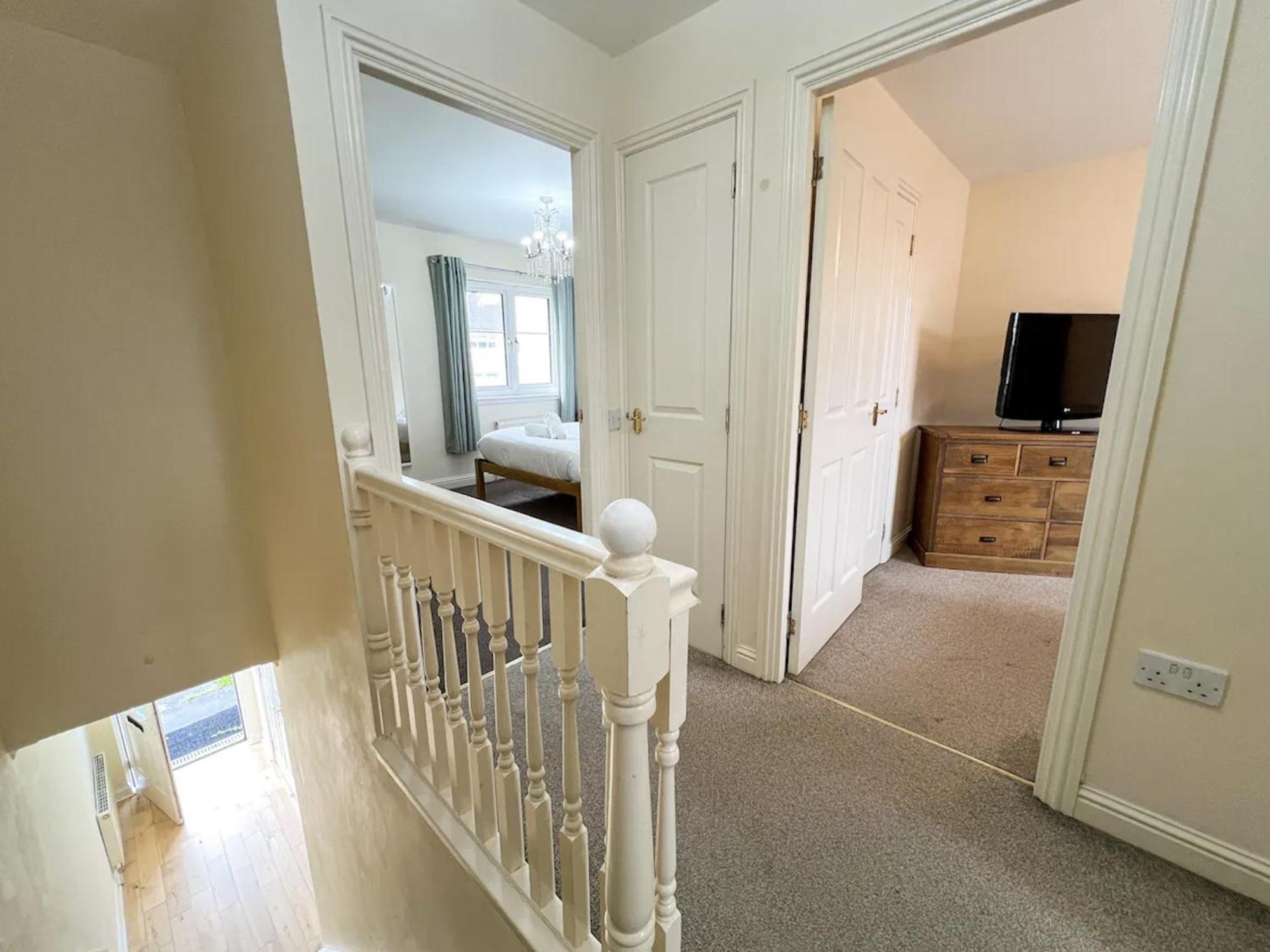 Glasgow Central - Entire House - Free Parking , Free Super Fast Wifi , Private Garden & Parking Security المظهر الخارجي الصورة